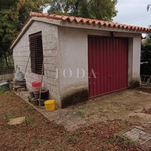 Obiteljska kuća sa tri stana,POREČ okolica