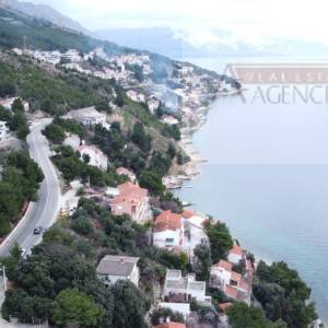 Omiš Stanići kuća 200 m2 - 120m od mora - otvoren pogled