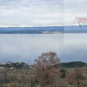 Omiš Stanići kuća 200 m2 - 120m od mora - otvoren pogled