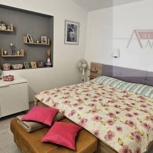 Omiš Stanići kuća 200 m2 - 120m od mora - otvoren pogled