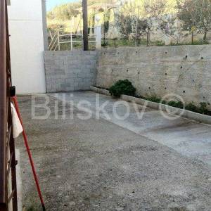 Omiška rivijera, Ruskamen - kuća s garažom