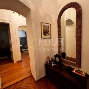 Opatija - centar, stan u šarmantnoj vili 50m od mora