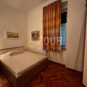 Opatija - centar, stan u šarmantnoj vili 50m od mora