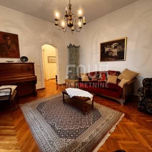 Opatija - centar, stan u šarmantnoj vili 50m od mora