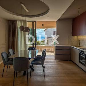 OPATIJA, CENTAR – stan u luksuznoj novogradnji s pogledom i garažom, samo 80m od Lungomare