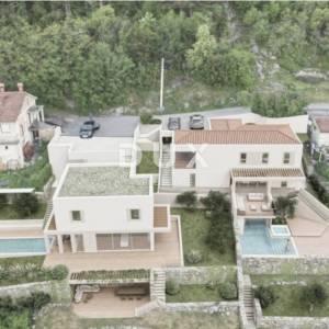 OPATIJA, IČIĆI, POLJANE- građevinsko zemljište sa starinom i prekrasnim panoramskim pogledom na more