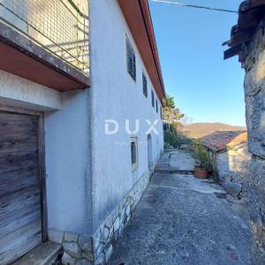 OPATIJA, IČIĆI, POLJANE- građevinsko zemljište 2231m2 s 3 kuće starine 250m2 s panoramskim pogledom na more 