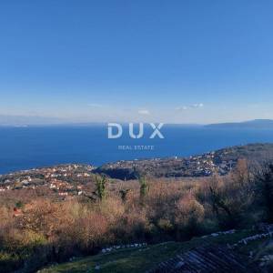 OPATIJA, IČIĆI, POLJANE- građevinsko zemljište 2231m2 s 3 kuće starine 250m2 s panoramskim pogledom na more 