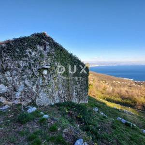 OPATIJA, IČIĆI, POLJANE- građevinsko zemljište 2231m2 s 3 kuće starine 250m2 s panoramskim pogledom na more 