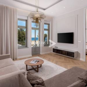 Opatija, luksuzan apartman, svega nekoliko koraka do mora