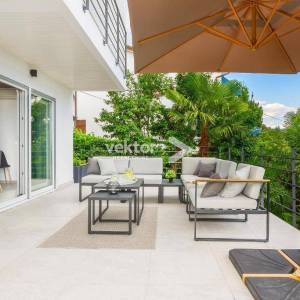 Opatija, moderna vila s grijanim bazenom