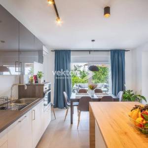 Opatija, moderna vila s grijanim bazenom