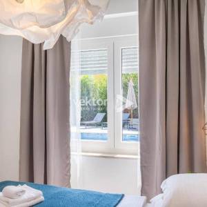 Opatija, moderna vila s grijanim bazenom