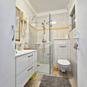 Opatija, okolica, atraktivna kuća s bazenom, idealna za investiciju