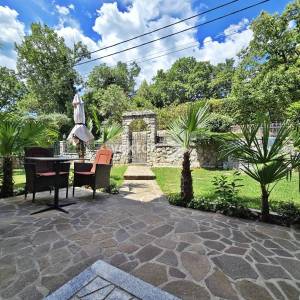 Opatija, okolica, atraktivna kuća s bazenom, idealna za investiciju