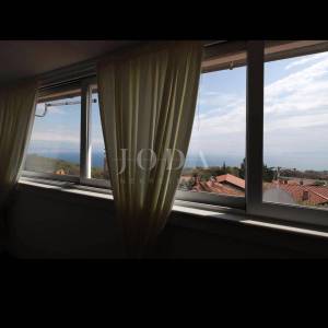 Opatija, okolica, dvoetažni stan s pogledom na more