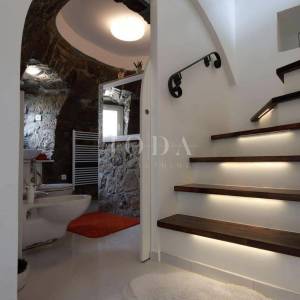 Opatija, okolica, dvoetažni stan s pogledom na more