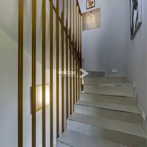 Opatija, okolica, moderna novogradnja s bazenom i pogledom na more