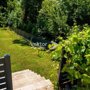 Opatija, okolica, moderna novogradnja s bazenom i pogledom na more