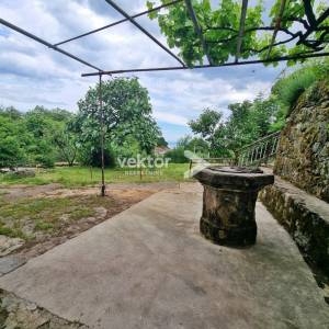 Opatija, okolica, Poljane, kuća za uređenje sa 1.260m2 zemljišta