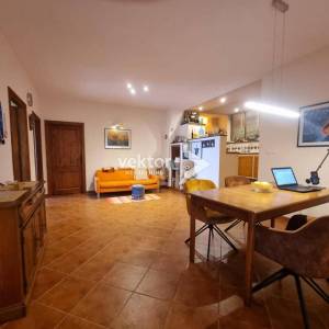 Opatija, stan s velikom terasom i pogledom na more