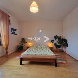 Opatija, stan s velikom terasom i pogledom na more