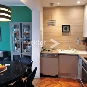 Opatija, uređen 2-soban s dnevnim boravkom i lođom, pogled