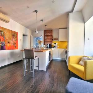 Opatija,stan u strogom centru, 100m od mora, parking