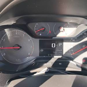 Opel Crossland X DESIGN & TECH 12XHT AT - 3 godine jamstva