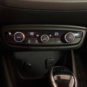 Opel Crossland X F 1.2 XHT - 3 godine jamstva