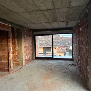 Osijek, Zeleno Polje, 2.kat, četverosobni stan, S3! Prilika