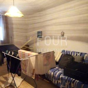 Otok Cres, Cres, stan u staroj jezgri, 44m2, 2s+db, 60m do mora