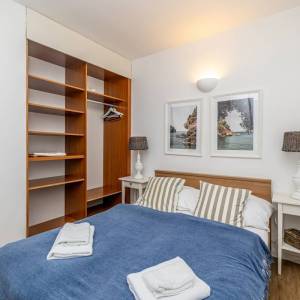 OTOK KRK, BAŠKA - Novouređen dvosobni stan s terasom