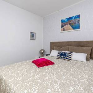 OTOK KRK, ŠILO - Apartman sa zajedničkim bazenom