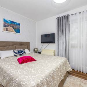 OTOK KRK, ŠILO - Apartman sa zajedničkim bazenom