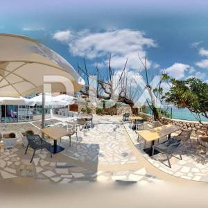 OTOK PAG, PAG - Prostrani hotel i 1271m2 terena 1. red do mora