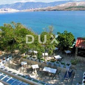 OTOK PAG, PAG - Prostrani hotel i 1271m2 terena 1. red do mora