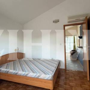 Otok Ugljan, Lukoran, apartman s vrtom, 150 m od mora