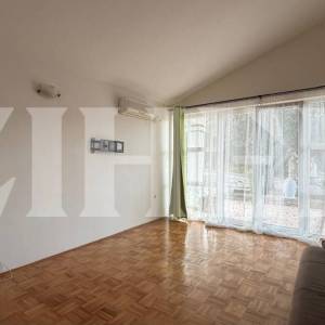 Otok Ugljan, Lukoran, apartman s vrtom, 150 m od mora