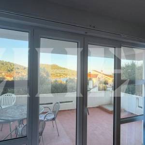 Otok Ugljan, Lukoran, apartman s vrtom, 150 m od mora