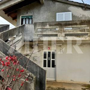 Otok Ugljan, Lukoran, kuća s okućnicom, 800 m od mora