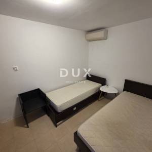 OTOK PAG, KOLAN - KUĆA U NIZU I STUDIO APARTMAN, TOP PRILIKA!