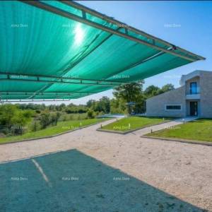 PAZIN, VILA S BAZENOM