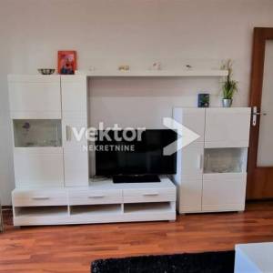 Pećine, 1-soban s dnevnim boravkom, 1. red do mora