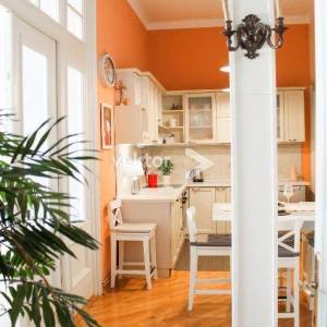 Pećine, stan s okućnicom i garažom, u staroj vili