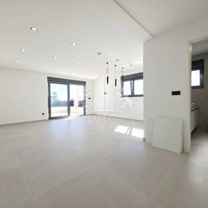 Penthouse apartman s krovnom terasom na Viru | Blizu mora