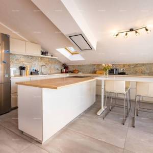 Penthouse. Medulin, blizina Medulinskih hotela.