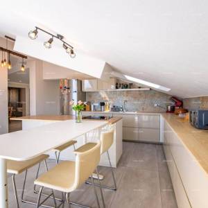 Penthouse. Medulin, blizina Medulinskih hotela.