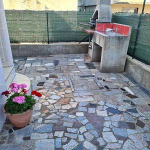 PEROJ, Stan na gornjem katu, blizu mora.