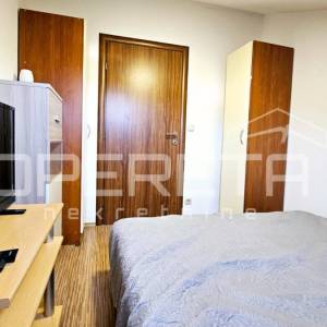 Petrčane – apartman 40 m² s pogledom na more, 200 m od mora